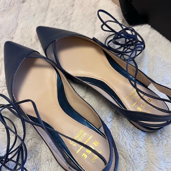 Rare NIB Misha Nonoo x Aldo RISE collaboration Aeaniel Lace-up Navy Flats - Picture 3 of 9